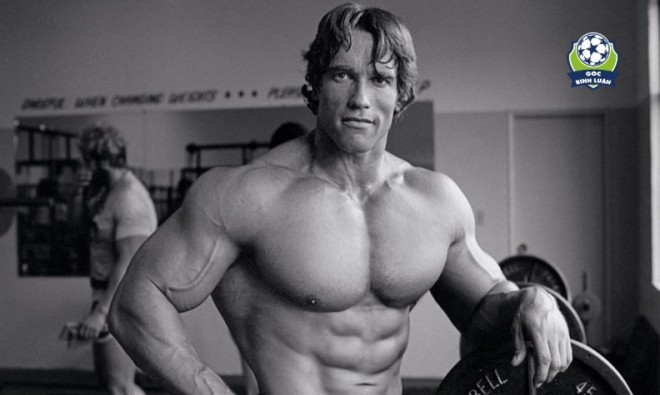 6 Bí mật phát triển cơ bắp từ Arnold Schwarzenegger